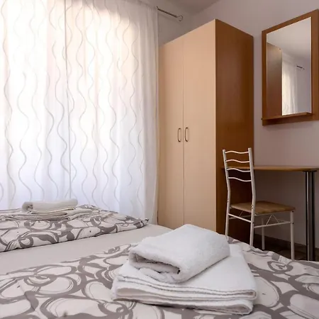 Miri Apartament *