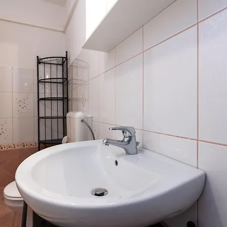 Miri Apartament *