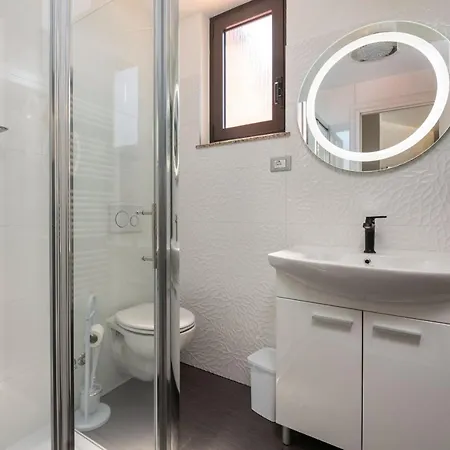 Miri Apartment