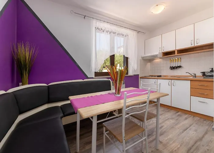 아파트 Miri 브르사르